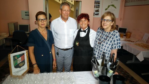 Diano Marina: grande successo per il primo “Aperitivo al Museo. Brindiamo con Diana” Diano Marina: grande successo per il primo “Aperitivo al Museo. Brindiamo con Diana”