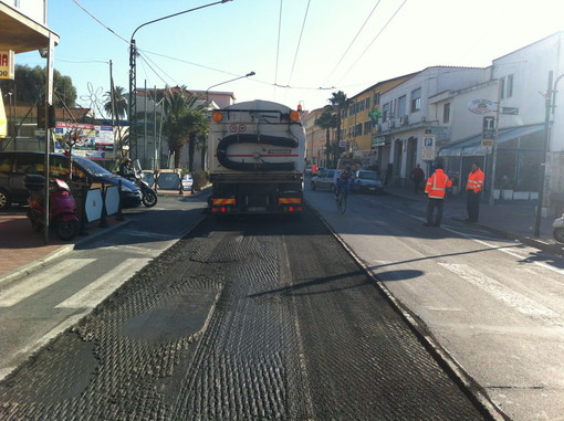 Sanremo: lavori di asfaltatura da lunedì prossimo in via Roma, senso unico e divieto di fermata fino al 1° agosto