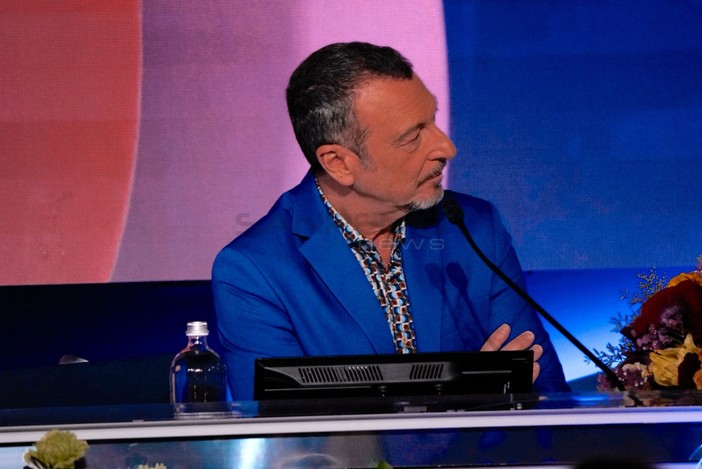 Sanremo 2024, Amadeus: "Per la serata cover un'ottantina di artisti, sarà una bella festa"