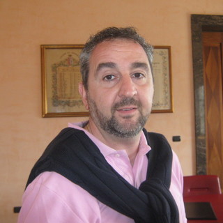 Lunedì su Radio Onda Ligure Alessandro Fasano parlerà del festival della comicità di Diano Marina Lunedì su Radio Onda Ligure Alessandro Fasano parlerà del festival della comicità di Diano Marina