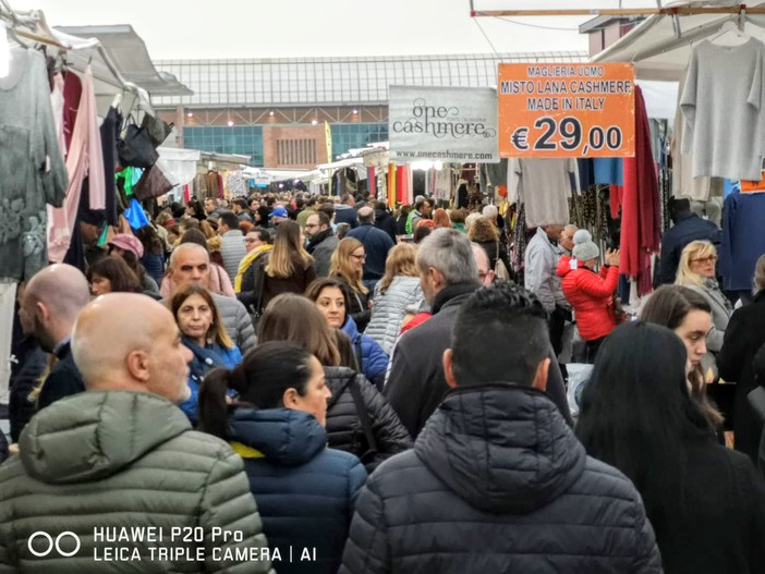"Gli Ambulanti di Forte dei Marmi ®” a San Bartolomeo al Mare domenica 30 dicembre "Gli Ambulanti di Forte dei Marmi ®” a San Bartolomeo al Mare domenica 30 dicembre