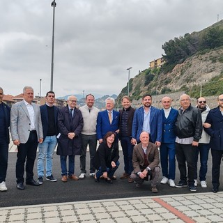 Nuovo parcheggio di corso Genova a Ventimiglia, Di Muro: "Apertura parziale, 307 posti auto gratuiti per la città" (Foto e video) Nuovo parcheggio di corso Genova a Ventimiglia, Di Muro: "Apertura parziale, 307 posti auto gratuiti per la città" (Foto e video)