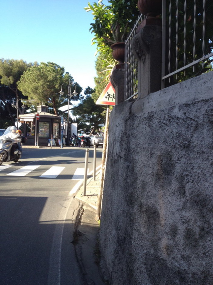 Sanremo, sicurezza stradale: affidati alla Ecotraffic Srl i lavori di installazione di attraversamenti pedonali rialzati in Corso Inglesi Sanremo, sicurezza stradale: affidati alla Ecotraffic Srl i lavori di installazione di attraversamenti pedonali rialzati in Corso Inglesi