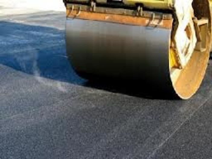 Nuovi asfalti a Ventimiglia, Di Muro: "Primi interventi in via Chiappori e in via Veneto"