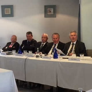 Marina degli Aregai: oggi il terzo incontro dell' Associazione "Camere di Commercio dell'Europrogettazione AlpMed" Marina degli Aregai: oggi il terzo incontro dell' Associazione "Camere di Commercio dell'Europrogettazione AlpMed"