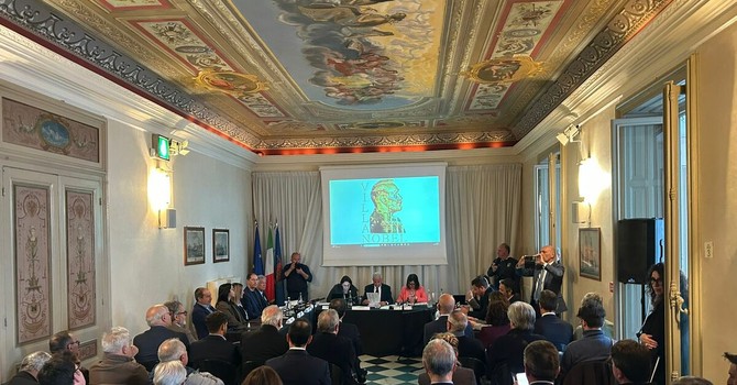 Fondi Casinò, Ospedaletti riapre il tema del riparto: applauso dei sindaci a Villa Nobel. Scajola: "Il tema non ci divida" Fondi Casinò, Ospedaletti riapre il tema del riparto: applauso dei sindaci a Villa Nobel. Scajola: "Il tema non ci divida"