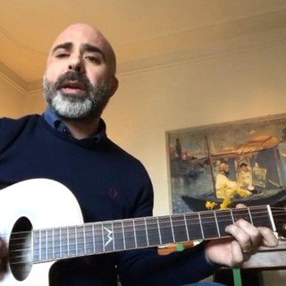 Coronavirus, la cover "virale" di Attilio Gennaro, che rivisita "un giudice" di De Andrè adesso diventato "Un untore" (Video)