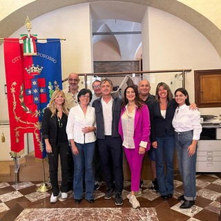 Camporosso, passaggio di consegne in Giunta: Piero Aimone è il nuovo vicesindaco Camporosso, passaggio di consegne in Giunta: Piero Aimone è il nuovo vicesindaco