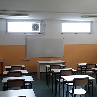 Le aule del seminterrato dove gli alunni della Sauro hanno fatto lezione prima che l'Asl le giudicasse non agibili Le aule del seminterrato dove gli alunni della Sauro hanno fatto lezione prima che l'Asl le giudicasse non agibili
