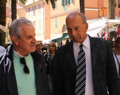 Imperia: elezioni, ultimi preparativi in corso ad Oneglia per la chiusura della campagna elettorale di Annoni