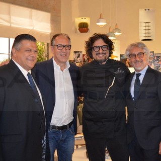 Sanremo: Alessandro Borghese al Casinò per registrare il suo programma di cucina “Farò da ariete per il gambero rosso e per proteggere in nostri prodotti”