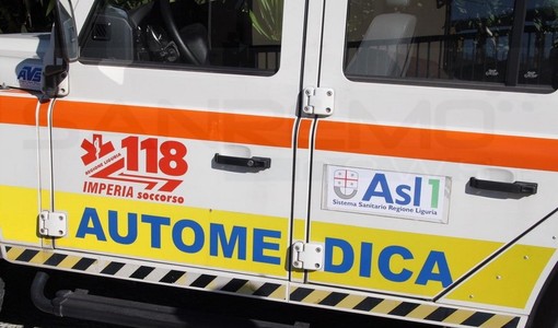 Anziana aggredita in strada a Vallecrosia: paura in via Colonnello Aprosio, fermato un uomo in stato confusionale