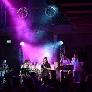 Sanremo: grande successo per il concerto di ieri sera del cantautore Amedeo Grisi, all'interno del Forte di Santa Tecla