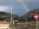 Curioso effetto questa mattina visibile dalla costa: le immagini dell'arcobaleno in valle Argentina