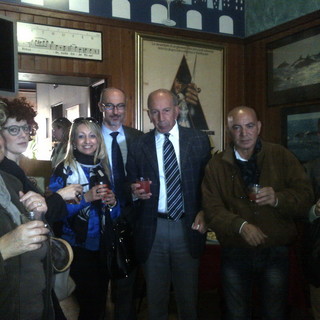 Elezioni Imperia: il candidato sindaco del centro destra Erminio Annoni in visita a Calata Cuneo Elezioni Imperia: il candidato sindaco del centro destra Erminio Annoni in visita a Calata Cuneo