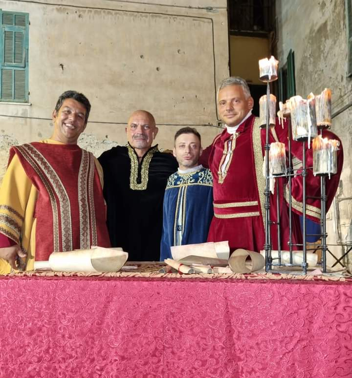 Agosto Medievale Ventimiglia, i ringraziamenti del Cav. Ramon Bruno a tutta la squadra (foto) Agosto Medievale Ventimiglia, i ringraziamenti del Cav. Ramon Bruno a tutta la squadra (foto)