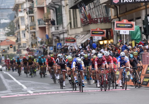 Oggi arriva in riviera la 'Milano-Sanremo': la guida completa alla 'Classicissima' tra divieti, percorso e partecipanti