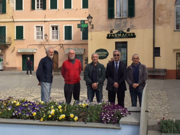Santo Stefano al Mare: inaugurata la nuova aiuola, progetto di sinergia con la Casa Circondariale e l'Istituto Aicardi di Sanremo