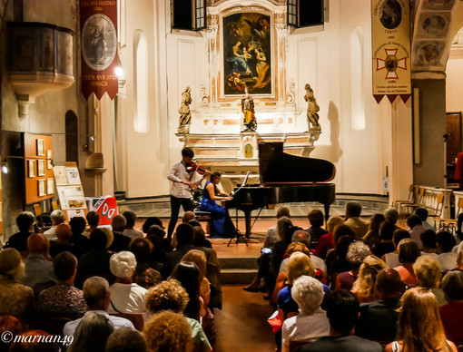Cervo: successo per il concerto di chiusura della rassegna 'A…mare la Musica 2019' (foto e video) Cervo: successo per il concerto di chiusura della rassegna 'A…mare la Musica 2019' (foto e video)