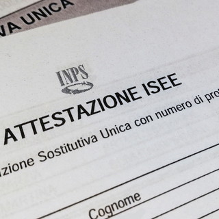 Per i clienti di Poste Italiane possibilità di richiedere online i documenti utili per l’ISEE 2024 Per i clienti di Poste Italiane possibilità di richiedere online i documenti utili per l’ISEE 2024