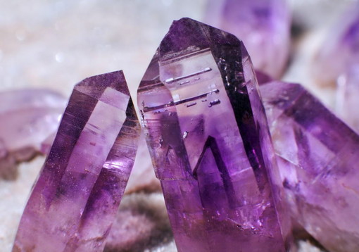 Elisir di pietre a SanremoBio, la meraviglia e l’energia delle pietre per energizzare l’acqua