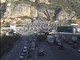 Presidio dei Gilet Gialli poco dopo la barriera autostradale di Ventimiglia, forti rallentamenti per il traffico