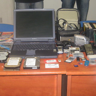 Detenevano e scambiavano materiale pedopornografico: denunciati dalla Polizia di Stato 12 italiani Detenevano e scambiavano materiale pedopornografico: denunciati dalla Polizia di Stato 12 italiani