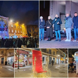 Sfilata, spettacoli e luminarie nel centro città: Ventimiglia accende il Natale (Foto e video) Sfilata, spettacoli e luminarie nel centro città: Ventimiglia accende il Natale (Foto e video)