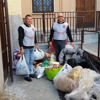 Solidarietà, aiuto e sostegno alle famiglie bisognose, i ringraziamenti dell'AIDO ai benefattori Solidarietà, aiuto e sostegno alle famiglie bisognose, i ringraziamenti dell'AIDO ai benefattori