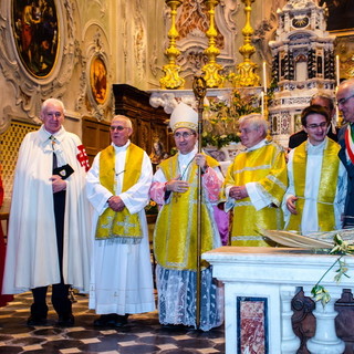 Cervo: le foto più belle del 50° anniversario dell'ordinazione sacerdotale del parroco don Maurizio Massabò