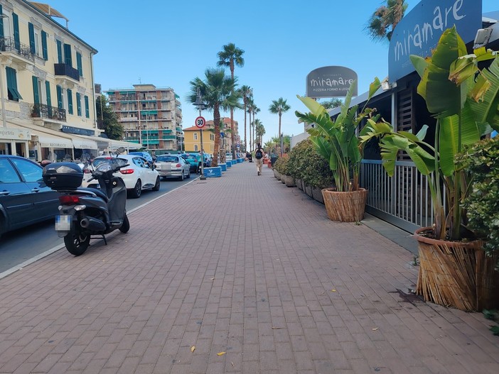 Ventimiglia, accesa discussione sfocia in accoltellamento: due arresti Ventimiglia, accesa discussione sfocia in accoltellamento: due arresti