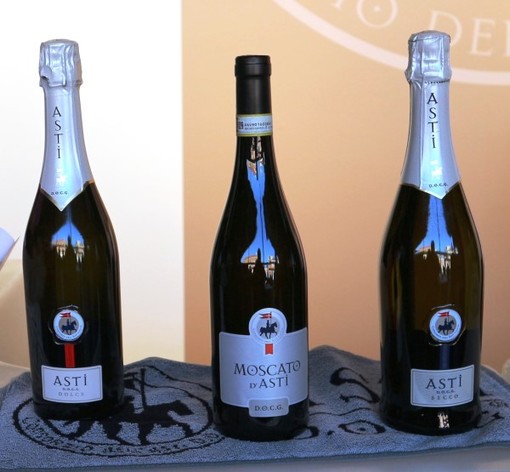 Dopo 160 anni l’Asti ricomincia da tre. Dopo 160 anni l’Asti ricomincia da tre.
