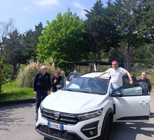 ANFFAS Imperia, grazie a 5X1000 acquistato un automezzo per le persone con disabilità della Casa delle Ginestre ANFFAS Imperia, grazie a 5X1000 acquistato un automezzo per le persone con disabilità della Casa delle Ginestre