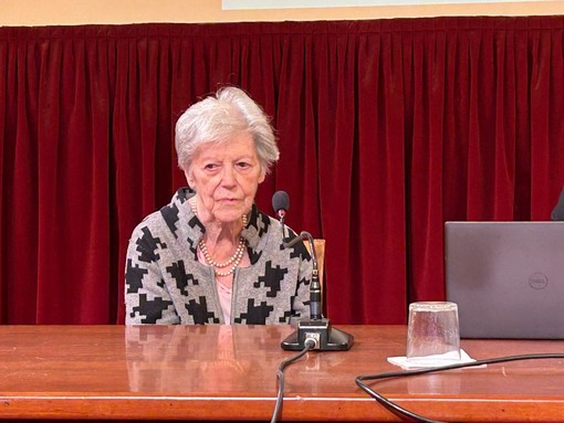 Perinaldo, cittadinanza onoraria alla professoressa Amalia Ercoli Finzi: il Comune celebra 30 anni di legame con il borgo Perinaldo, cittadinanza onoraria alla professoressa Amalia Ercoli Finzi: il Comune celebra 30 anni di legame con il borgo