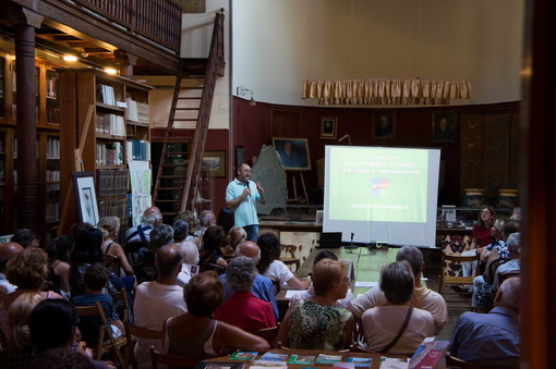 Bordighera: Alessandro Carassale presenta il suo "Mercanti d'olio" al Museo Bicknell Bordighera: Alessandro Carassale presenta il suo "Mercanti d'olio" al Museo Bicknell