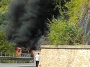Pieve di Teco, autobus della Riviera Trasporti in fiamme sulla Statale 28