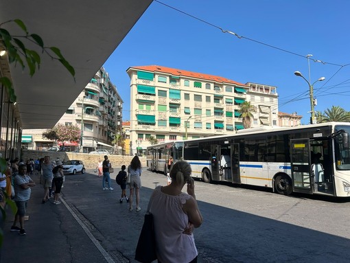 Riviera Trasporti: nuova presa di posizione da un genitore "Abbiamo un servizio pubblico ormai insostenibile" Riviera Trasporti: nuova presa di posizione da un genitore "Abbiamo un servizio pubblico ormai insostenibile"
