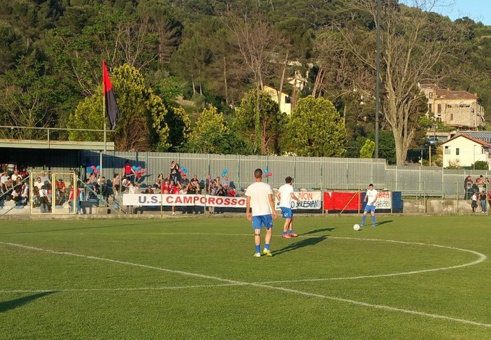 Calcio, Camporosso: si prepara l'esodo dei tifosi per Arenzano, pronti tre pullman Calcio, Camporosso: si prepara l'esodo dei tifosi per Arenzano, pronti tre pullman