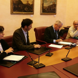 Imperia: firmato questa mattina l'accordo tra Comune e Rfi, lavori per oltre un milione di euro Imperia: firmato questa mattina l'accordo tra Comune e Rfi, lavori per oltre un milione di euro