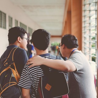 Gli effetti di un cambio di scuola e come facilitare l'adattamento del bambino