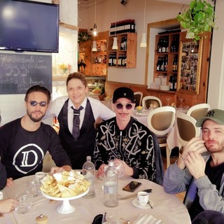 Festival di Sanremo: avvistati in città la coppia di attori Alex Belli e Delia Duran