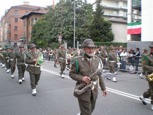 Imperia: 14° Raduno del 1° Raggruppamento Alpini, una lettera in dialetto agli 'Amiji' della sezione imperiese