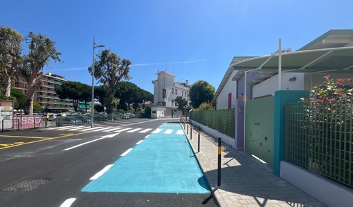 Nuova area “Kiss and ride” davanti al nido d’infanzia, cambia la viabilità a Camporosso Mare (Foto) Nuova area “Kiss and ride” davanti al nido d’infanzia, cambia la viabilità a Camporosso Mare (Foto)