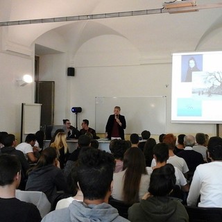 Sanremo: grande partecipazione per “Inalberiamoci: diramo in ramo”, un reading dedicato agli alberi Sanremo: grande partecipazione per “Inalberiamoci: diramo in ramo”, un reading dedicato agli alberi