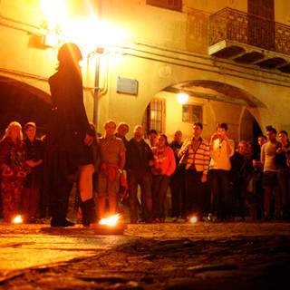 Triora: in attesa di Halloween torna l’appuntamento speciale con 'Autunnonero Ghost Tour'