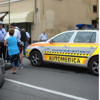 Lite per parcheggio a Ventimiglia: la denuncia dell’automobilista De Nunzio “Sono stato rincorso e preso a calci, pugni e spintoni” Lite per parcheggio a Ventimiglia: la denuncia dell’automobilista De Nunzio “Sono stato rincorso e preso a calci, pugni e spintoni”