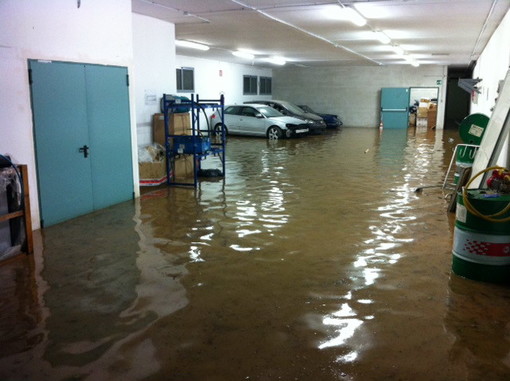 Camporosso: ennesimo allagamento alla concessionaria Pieffe Auto