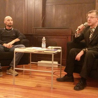 Imperia: serata Casapound, intervista al curatore del libro Andrea Lombardi ed al coordinatore regionale Giorgio Guazzini Imperia: serata Casapound, intervista al curatore del libro Andrea Lombardi ed al coordinatore regionale Giorgio Guazzini