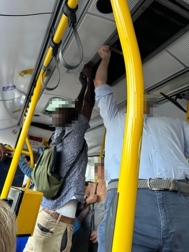 Sanremo: il dramma di un cittadino non vedenteche vive in frazione Bussana "Troppo spesso il bus non si ferma"