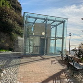 Ventimiglia, lavori di manutenzione: chiuso l'ascensore nella galleria Scoglietti (Foto) Ventimiglia, lavori di manutenzione: chiuso l'ascensore nella galleria Scoglietti (Foto)